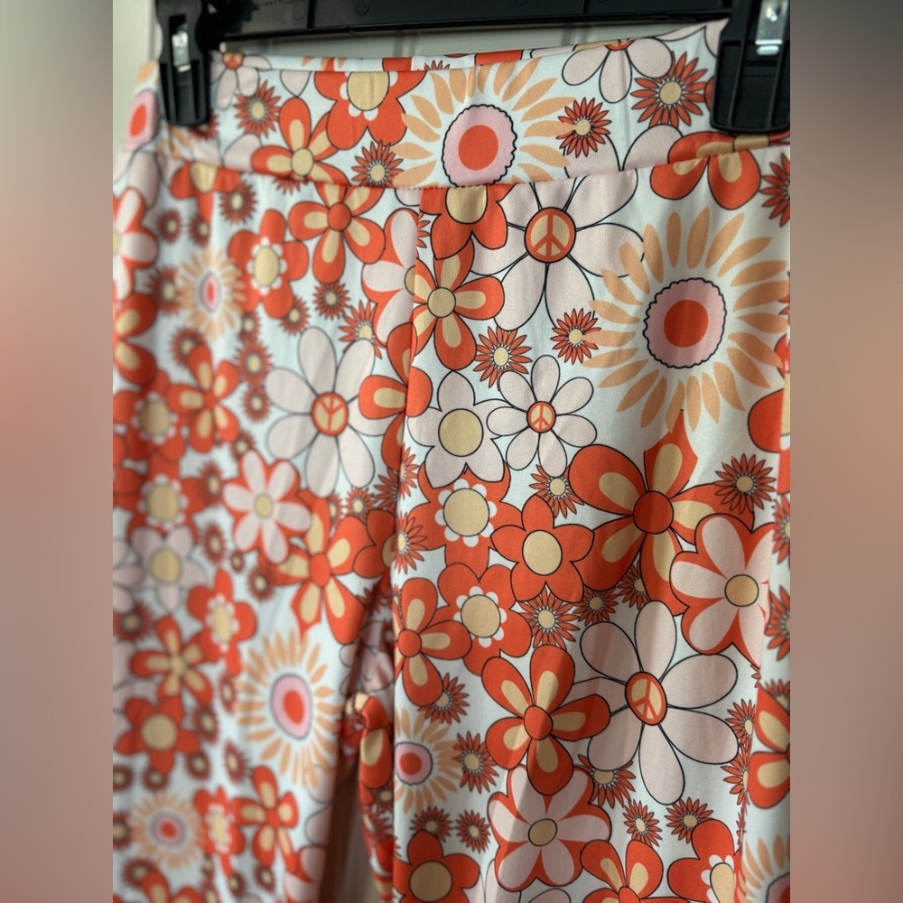 2/for $20 🪩 70s Bell Bottoms, Orange Floral Pants, Hippie, Retro, cosplay - Picture 5 of 13